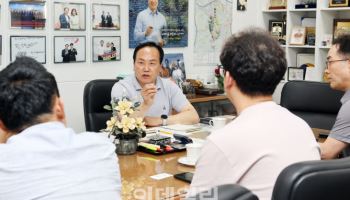 이권재 오산시장, 동탄 물류센터 백지화 선봉장 자처