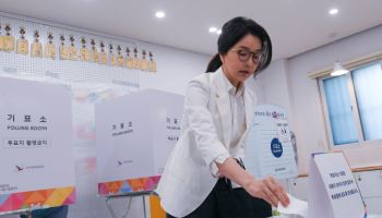 국민대 ‘김건희 박사학위’ 취소 가닥…“원인 무효 해당”