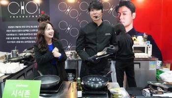 정체 맞은 밀키트 시장…IP사업 통해 반등 모색