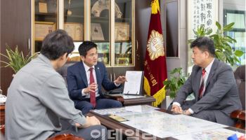HDC현산, 용산구의회 의장 면담…용산정비창 수주 총력