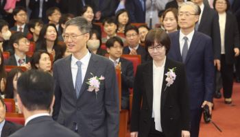 헌법재판관 깜깜무소식…'이승엽 딜레마'에 검토 멈췄나