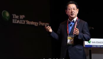 "지방정부 권한 더 달라...개헌해 獨상원제도 도입해야"