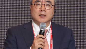 "부모세대보다 못사는 세대…웰빙 중요한데 아이 낳아라?”
