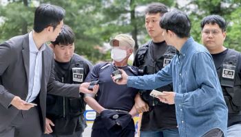 접근금지 끝나자 아내 살해 60대 男 “잘했다고 생각”