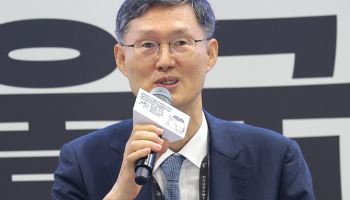 문형배 전 재판관 "민주주의 원칙은 다수결 아닌 관용과 자제"