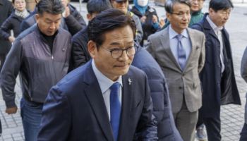 法, '불법 정치자금 수수 혐의' 송영길 보석 인용