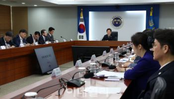 대통령실, 첫 수석보좌관회의…“소상공인 대책 등 11건 보고”