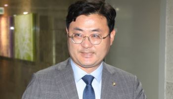 與 "자본시장 활성화 대책 중장기 로드맵 마련…단계적 추진"