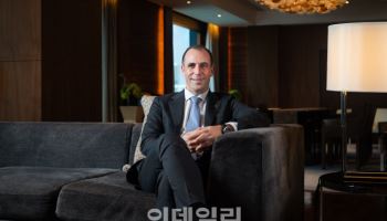 “콘래드 서울 새 수장”…사무엘 피터 총지배인 취임