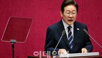 與 "'민생시급' 李대통령 인식에 뜻 같아…추경 처리 총력"