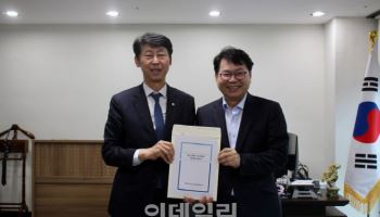 이훈기 의원, 국정위에 공공성·산업육성·법제개편 미디어 개혁안 전달