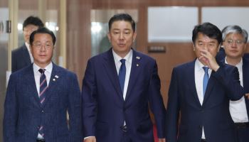 與, 국힘 불참 속 본회의 강행…상임위원장 선출 표결