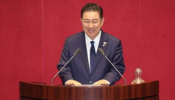 與, 국힘 불참 속 상임위원장 선출…예결 한병도·법사 이춘석
