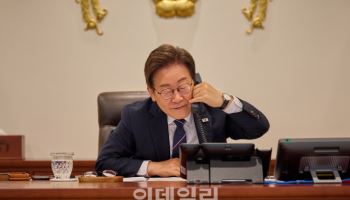 李대통령, 싱가포르 총리와 통화…"전략적 동반자 관계 수립"