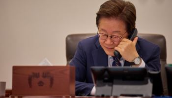 李대통령, 뉴질랜드 총리와 정상 통화 “과학기술·우주 협력 강화”