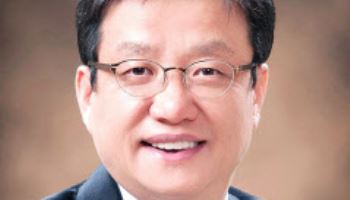 "AI 위협에서 안전한 일자리는 없다"...생존 전략은?