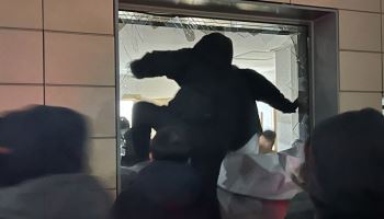 '서부지법 난동' MZ결사대 단장, 1심서 징역형 집유