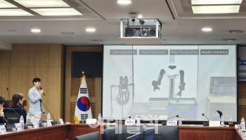 인구감소 해법은 인간형 로봇…‘피지컬 AI’ 시대 휴머노이드 육성해야