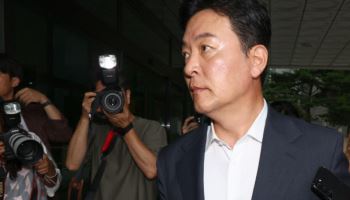 내란특검, '尹 체포 방해' 김성훈 전 경호처 차장 소환