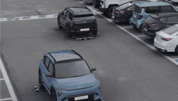 “AI야 실제야?”…현대차그룹 ‘주차로봇’ 영상 뒤늦게 화제