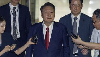 '재구속' 尹, 내란재판 불출석…사유는 "건강상 이유"