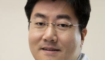 [전문의 칼럼]전동 킥보드로 인한 골절사고 예방 위한 안전수칙은?
