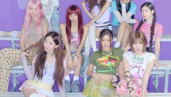 트와이스 컴백·실적 기대감에…JYP엔터, 6%대 강세