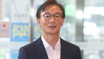 전재수 해수장관 후보자 "북극항로 조성 박차…첫 단추 '부산 이전'"