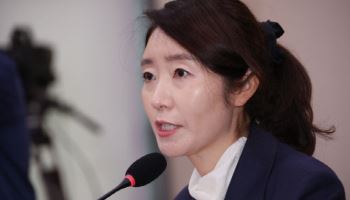 정청래, 강선우 '갑질의혹'에도 "따뜻한 엄마…곧 장관님 힘내시라"