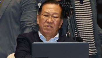 野 또 집안싸움 “한덕수 때문 160억 날려”...“고발” 맞대응