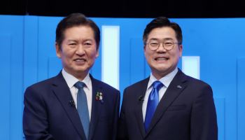 박찬대 "눈빛 보면 李마음 알아" vs 정청래 "눈빛 안 봐도 안다"