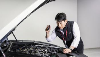 "폭우속 출발전 미리 확인!"…케이카, 여름철 안전운전 팁 안내