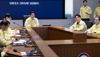 李대통령 “국민 생명 지키는 데 과함 없어”…오산 사고 직접 챙겨