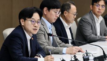 김정관 산업장관 “대미 관세협상 매우 엄중…원만 마무리 총력”