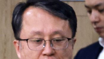 '계엄옹호' 강준욱 자진 사퇴…강선우는 임명 수순
