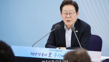 대통령실 “베트남 특사단장, 박창달 전 의원으로 교체 임명”