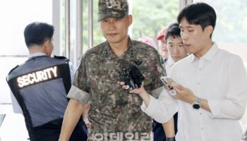 해병특검, '이종섭 참모' 박진희 소환…"성실히 말하겠다"