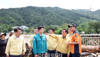 수마가 할퀸 가평에 몰리는 온정, 자원봉사자만 5000명 돌파