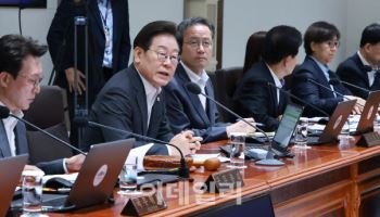 李대통령, ‘산재 수사단’·‘ESG 금융제재’ 검토 지시