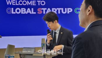 언어장벽·복잡한 행정, ‘외국인 창업’ 막는다…개선 방향은?