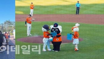 ‘김동선 아이스크림’ 벤슨, 한화 홈구장에 ‘홈런존’ 만들었다