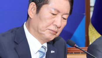 '국힘 패싱' 정청래 "악수는 사람과…국힘은 100번 정당해산감"
