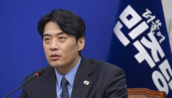 與한준호 "추미애, 법사위를 가장 잘 이끌 사람"