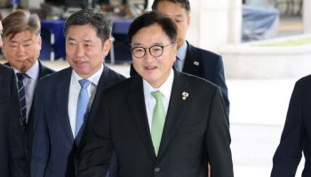 내란특검 출석 우원식 "국회, 계엄에 침탈…진상규명 협조"