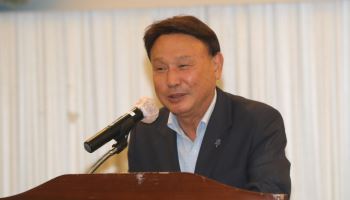 '새만금 태양광 사업 비리' 군산시장 무혐의 처분