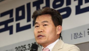 전한길 “국힘, 윤석열 잘못 안고 가야...아버지 버릴 수 있나”