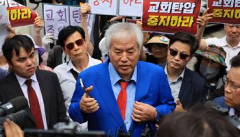 ‘법원폭동 배후’ 의혹에…전광훈 “교회는 가스라이팅하는 곳”
