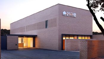 반려동물 700만 시대 ‘펫 장례’에 베팅…프랙시스, 21그램 품는다