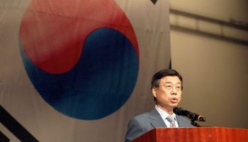 국힘 소속 성남시장 “尹 부부 구속, 스스로 무덤 판 것”