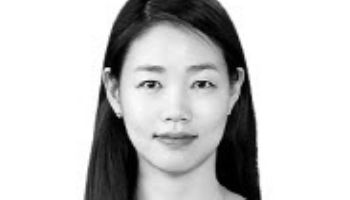 AI 강대국 도약 막는 정부의 편견